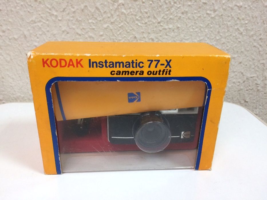 Máquina fotográfica Kodak instamatic - disponível 77-X