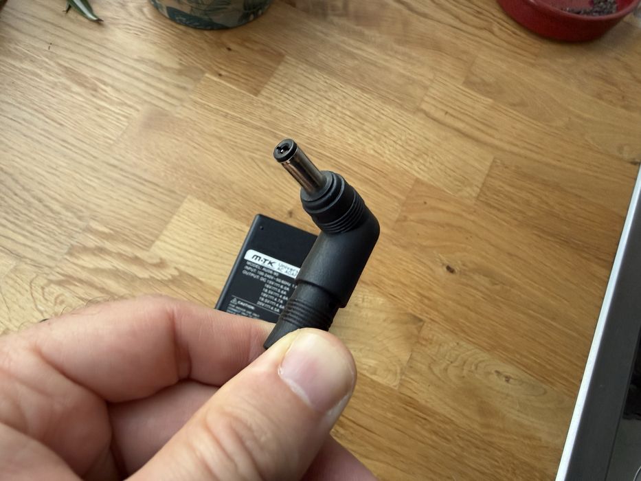 Transformador adaptador universal MTK AU06-90