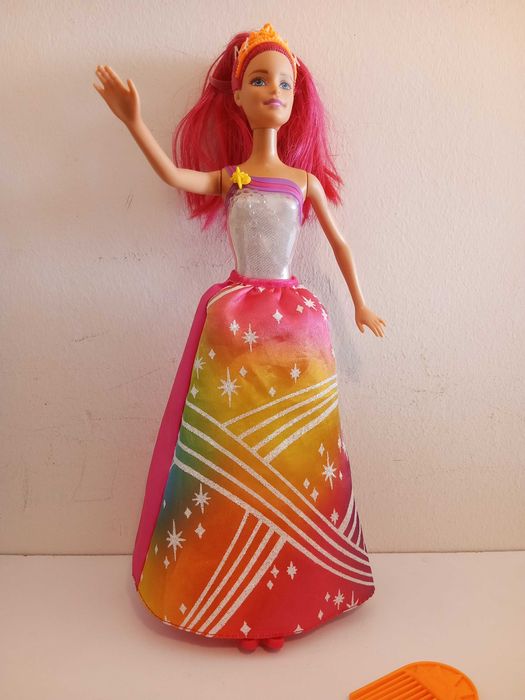 Mattel 2015 Boneca Barbie Dreamtopia Vale Arco-Íris luz corpete