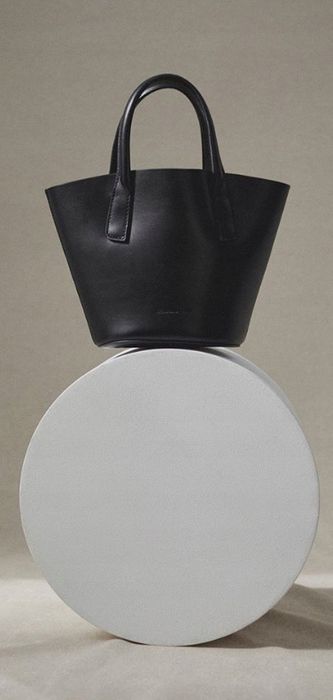 Torebka czarna shopperka Massimo Dutti