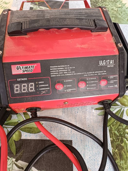 Carregador de baterias com buster da marca do Lidl
