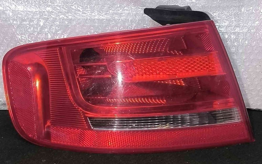 Farolim Esquerdo 8K5945095D - AUDI A4 B8