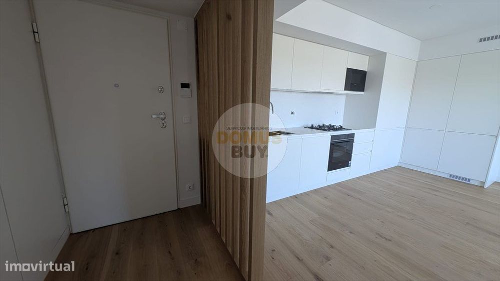 T2 Novo a Estrear com garagem - Urbanização Seixal Baía
