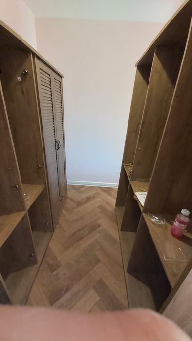 Skręcanie, składanie mebli w paczkach