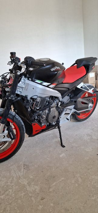 Aprilia Tuono 660  2021 року