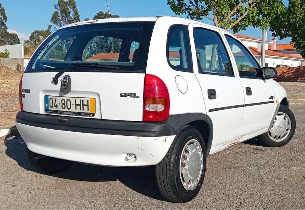 Opel Corsa Swing 1.4 Gasolina 5 Portas 1996 - MOTOR NOVO (rectificado)