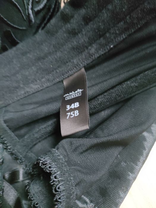 Czarny gorset 75B