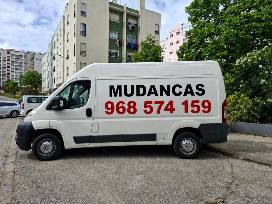 Carrinha-mudanças-recolhas460313987866306560