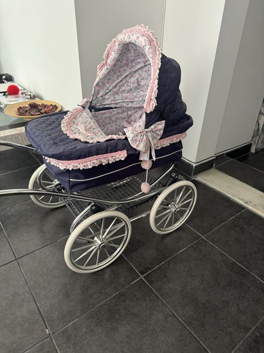 Carrinho bebe brincar