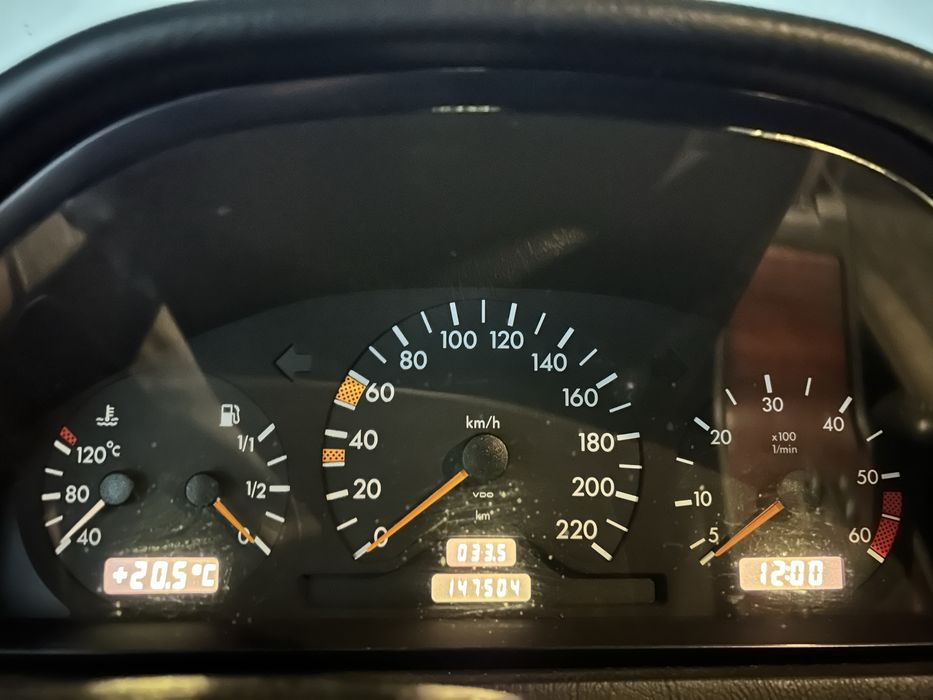 Carro matricula francesa