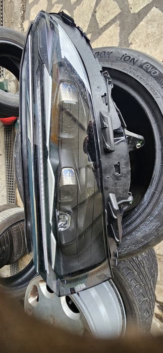 Farol para mercedes classe EQS