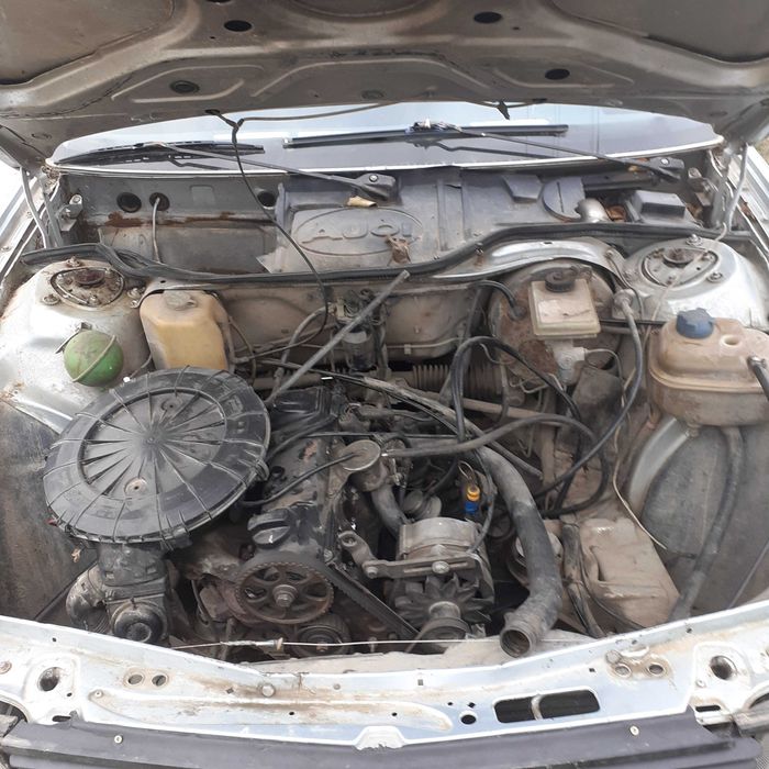 audi 100 c3 1.8 бензин