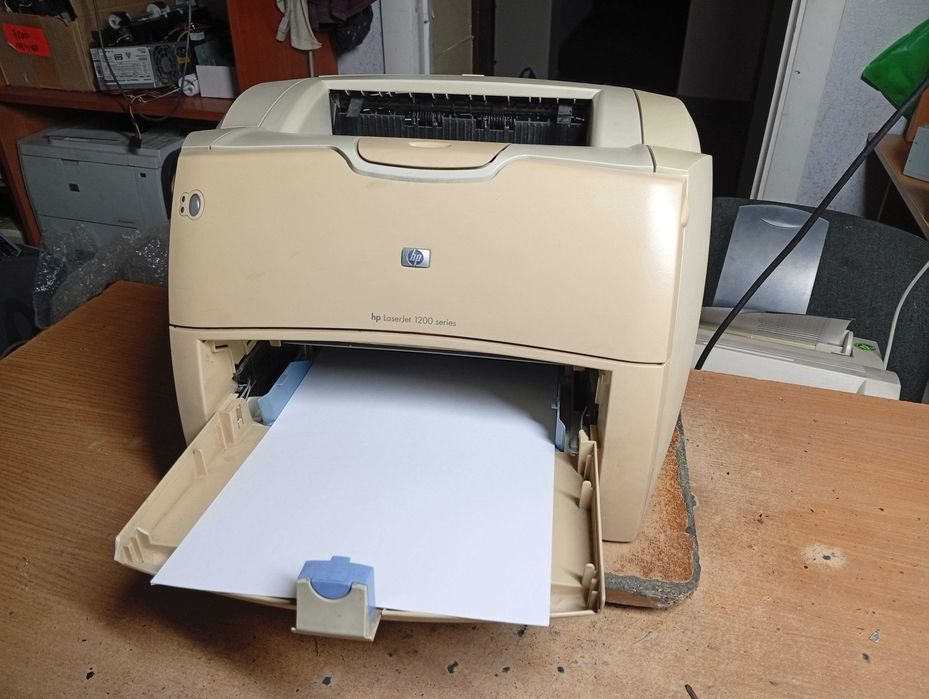 Лазерний принтер HP LaserJet 1200, заправлений 100%, гарантія 90 днів