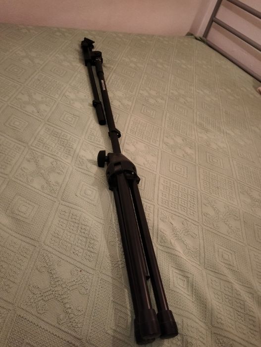 Microfone peavey PVI-2 fundido em aço+tripé estensivel