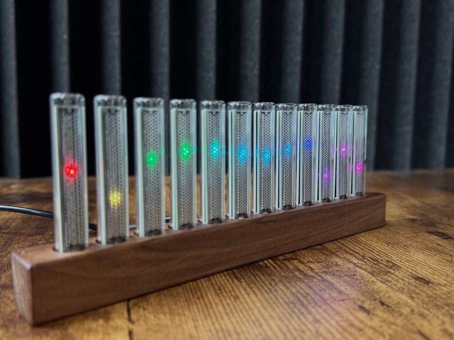 Светодиодный аудиосветильник с 12 лампами