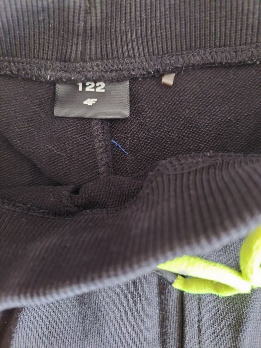 Spodenk 122i I koszulka 128 4F rozm 128