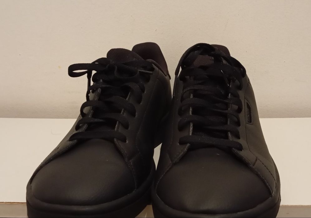 Tênis Adidas resistente