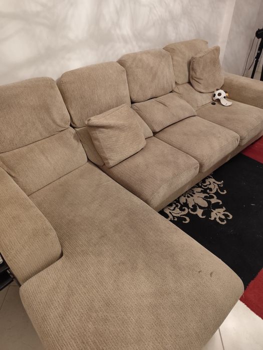 Sofá chaise longe beje