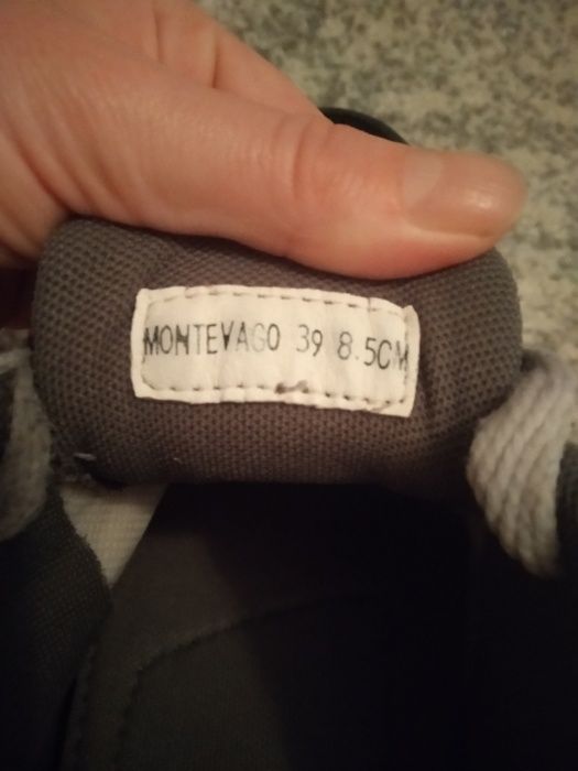 Buty 39