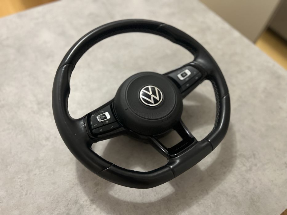 Kierownica Volkswagen R Golf Passat Tiguan T-roc Caddy