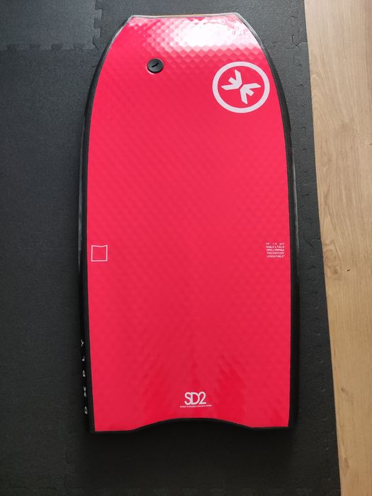 Prancha Bodyboard Deeply Double Concave 40.5" com Leash Bicep