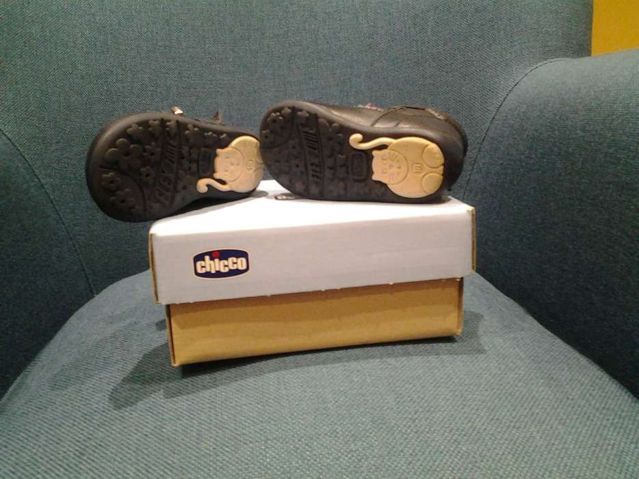 Sapatos de menina da Chicco