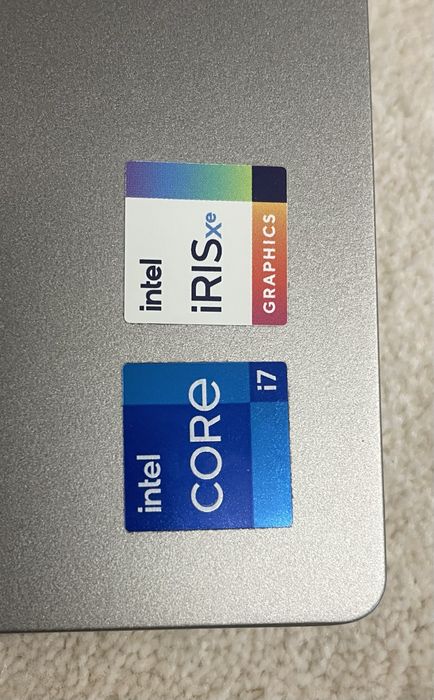 Laptop Lenovo 11th gen intel(r) core(tm) i7 - 1165g7  usado