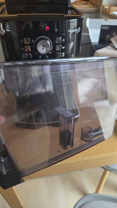 Ekspres automatyczny Delonghi Magnifica S gwarancja