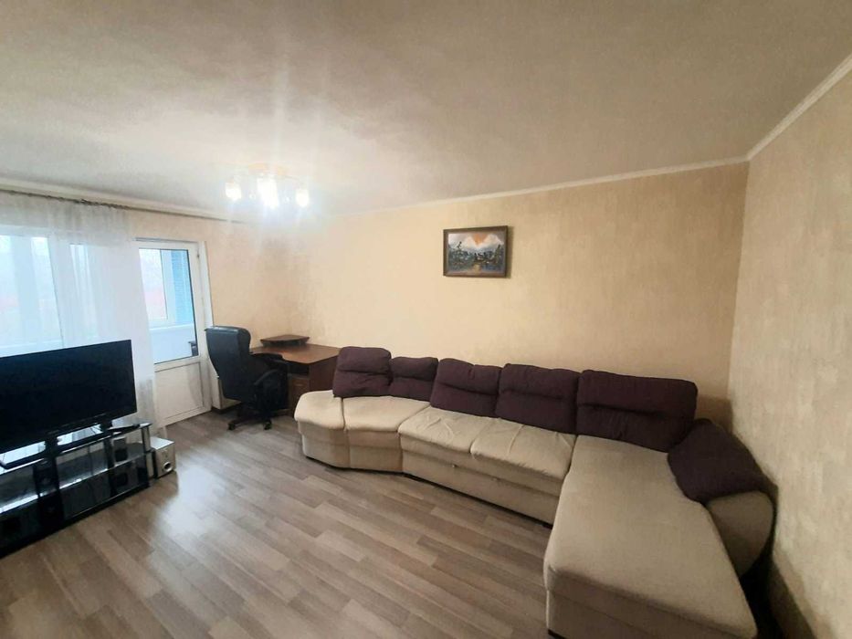 Двокімнатна квартира в тихому районі міста