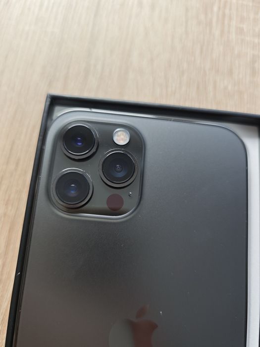 Sprzedam Iphone 12 pro max stan idealny