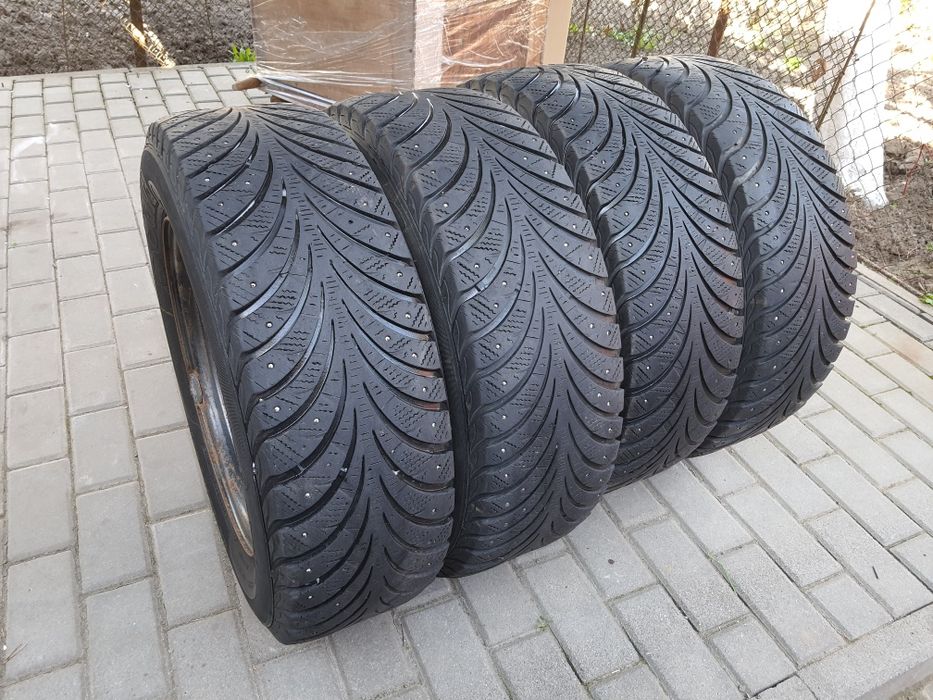 Диски з резиною на Дастер Duster