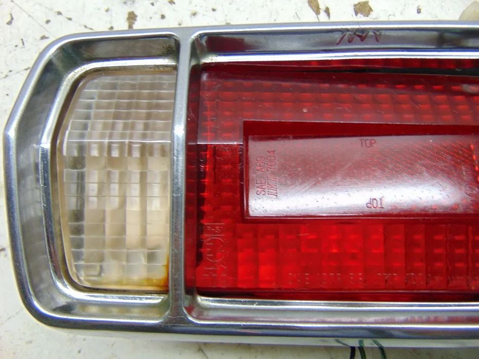 Datsun 1200 farolim " nova de stock antigo