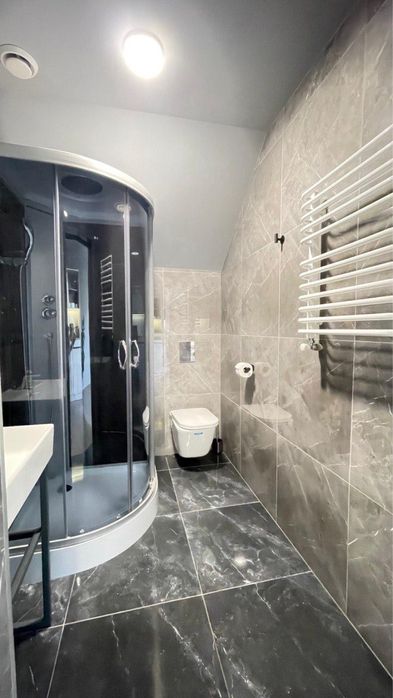 Апарт-готель  ,світло 24/7 ,генератор  ,власна парковка