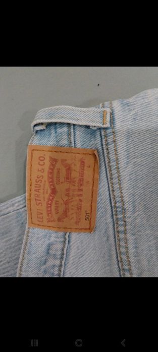 Levis 501 cropped de mulher