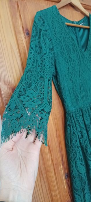 Sukienka Koronkowa Medicine