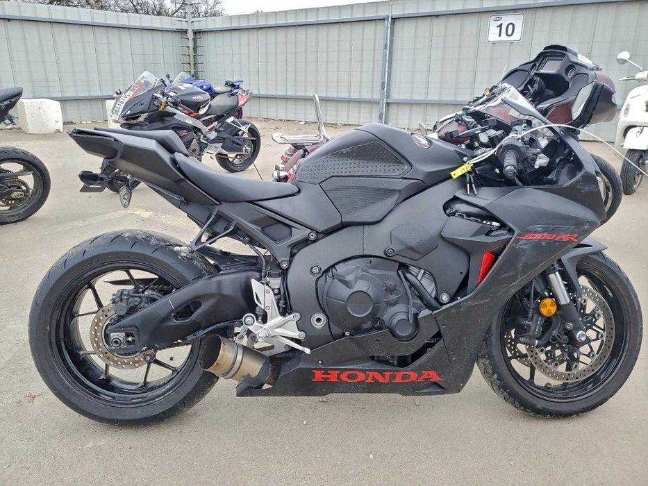 Honda CBR 1000RА 2017