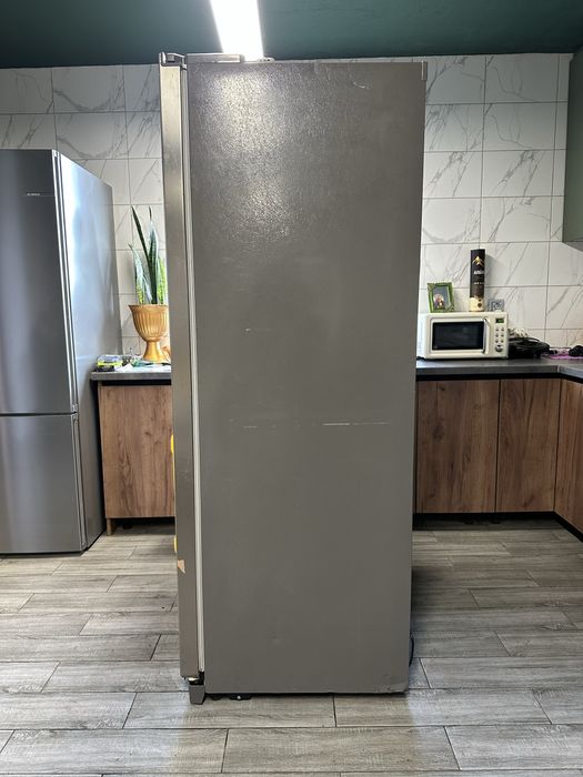 Холодильник Bosch KAN58A40/08 — на ремонт або запчастини