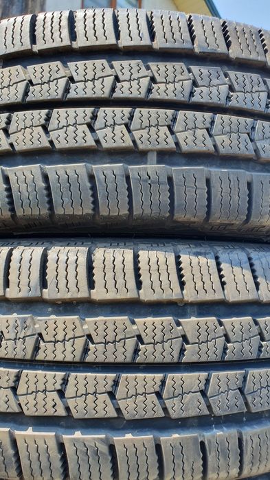 215/65 R16C   2шт  Nexen (Нексен) Авторезина, шини.