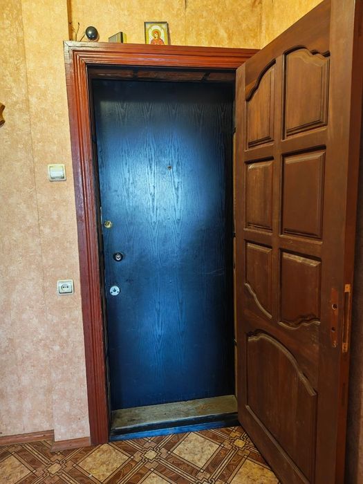 Продам 3 кімнатну квартиру на Кондратьєва