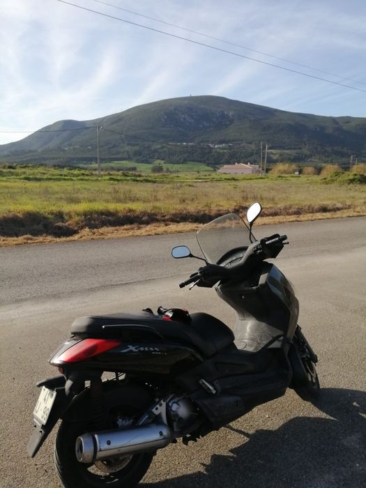Yamaha Xmax 250 com avaria motor