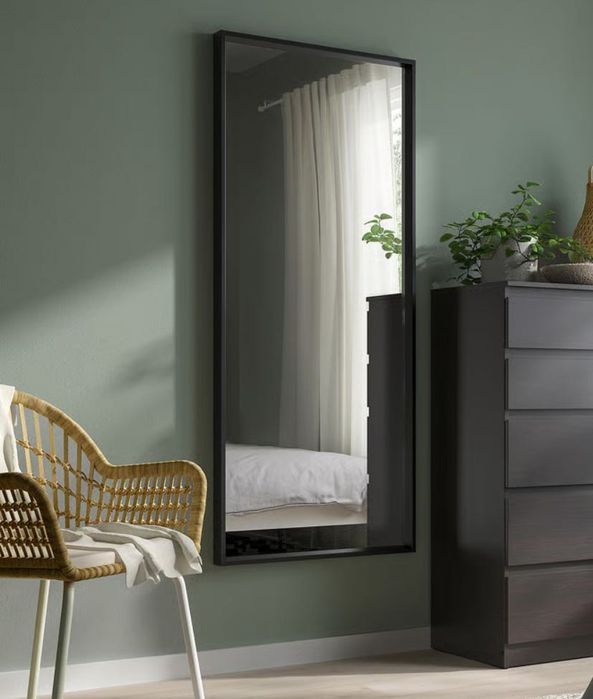 Dois espelhos ikea pretos