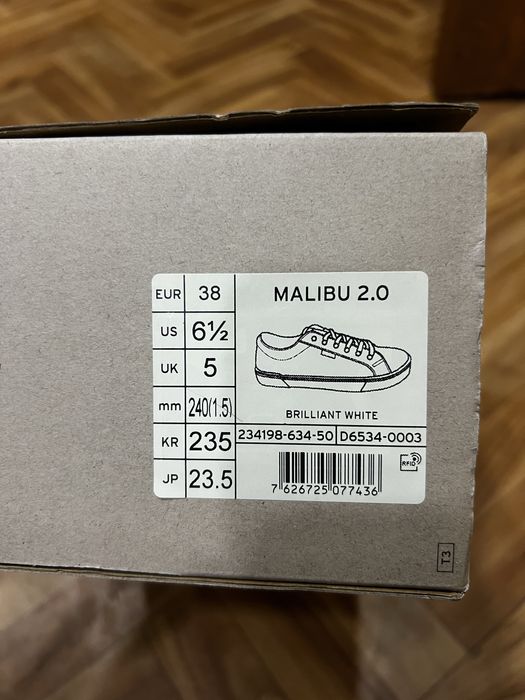 Levi’s Malibu 2.0 Off-White