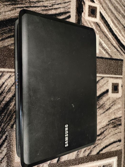 Ноутбук Samsung б.у.
