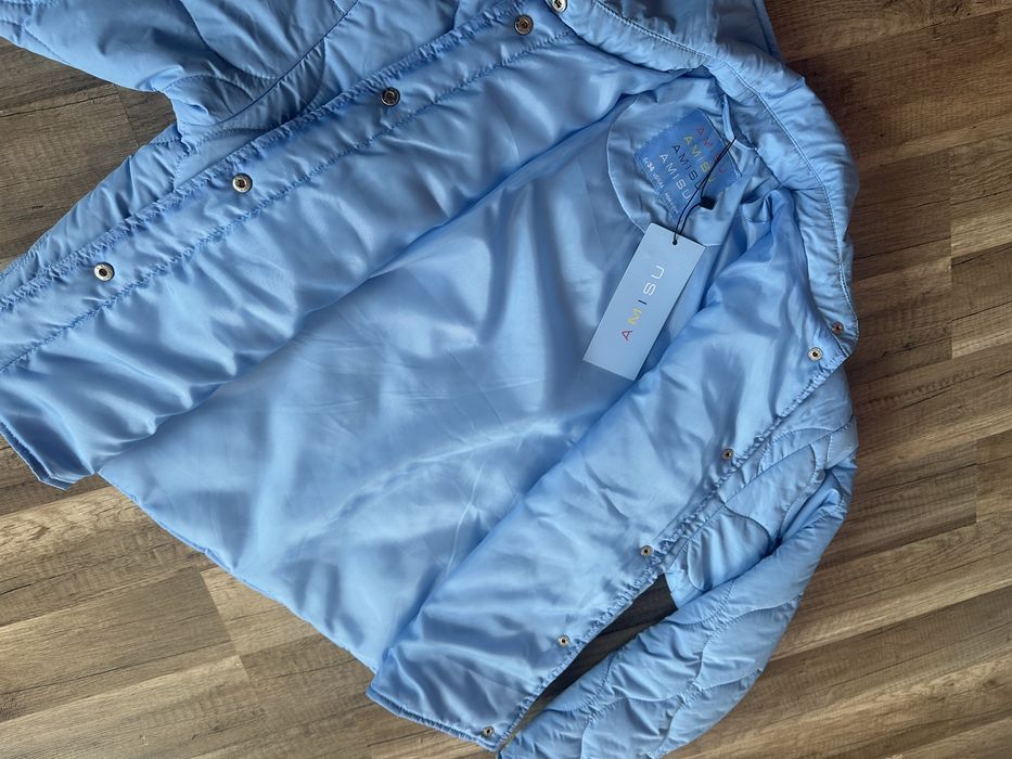 Жіноча легенька куртка