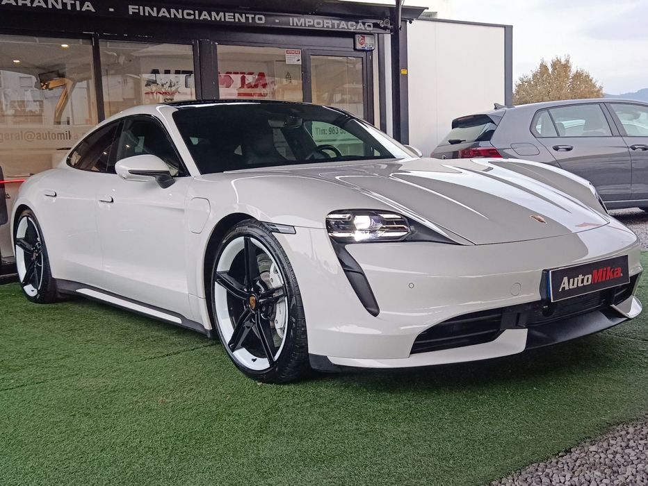 Porsche Taycan Turbo