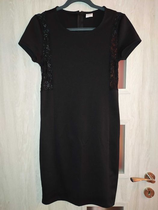 Czarna sukienka Vero Moda