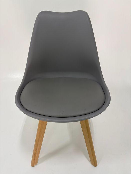 Cadeiras simples de escritório