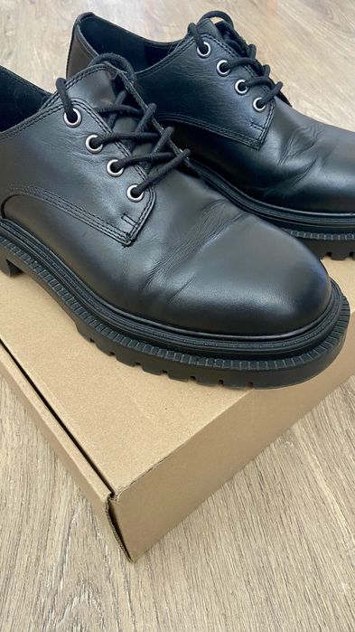 Шкіряні туфлі Pull&Bear, 43 р.