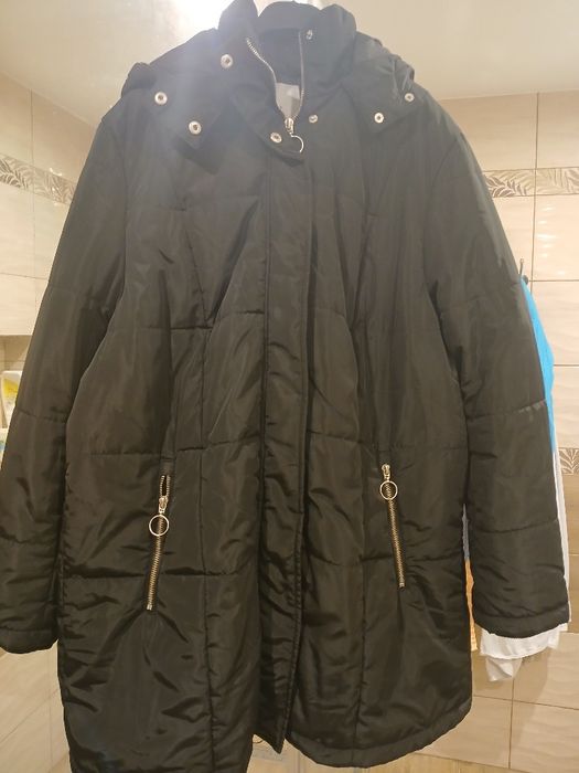 Czarna kurtka zimowa  bonprix  50