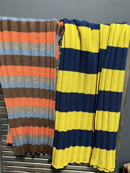 Шарфы Италия відомог бренду